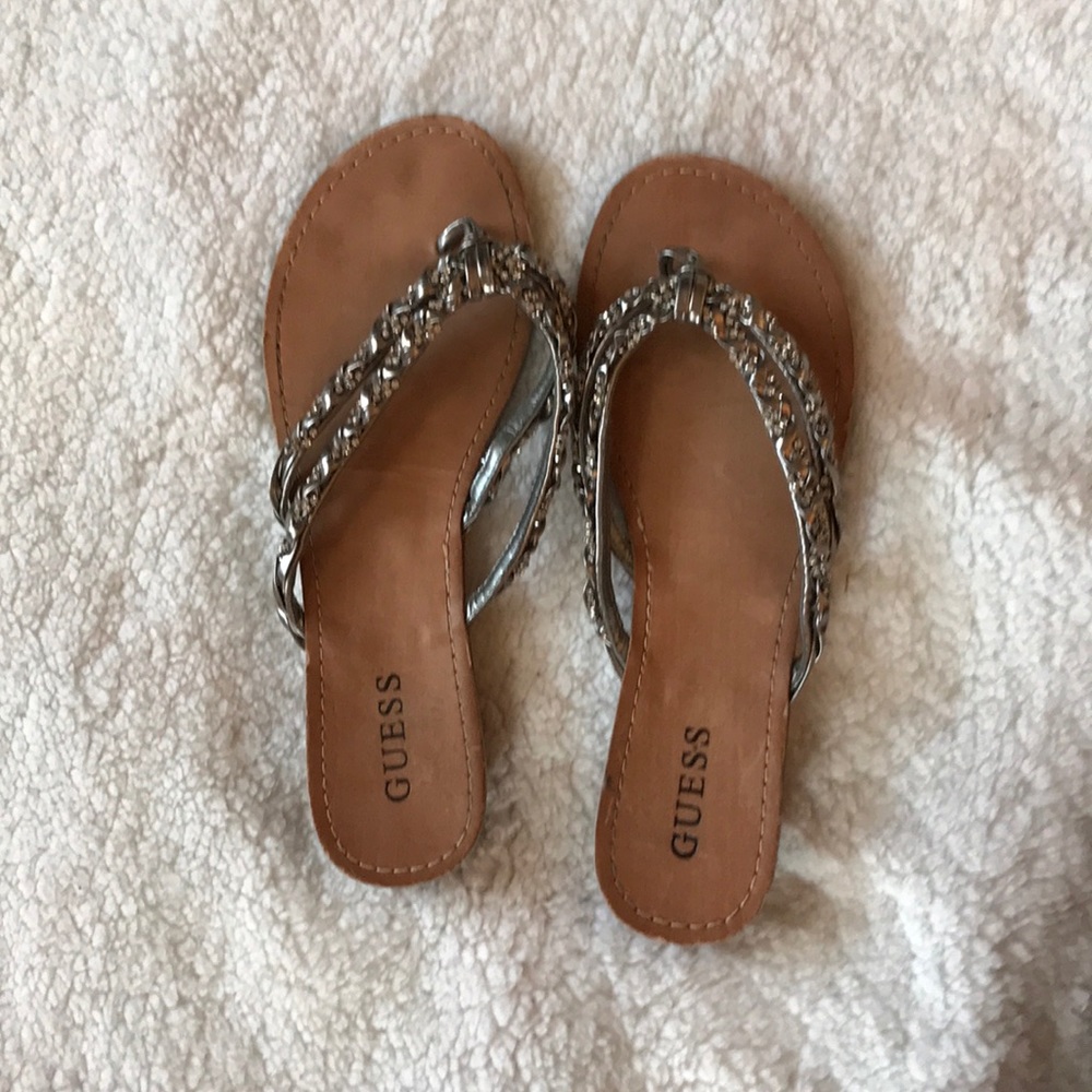 GUESS Flip Flops